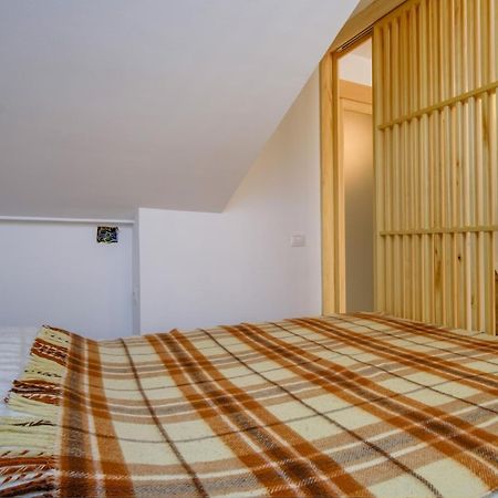 Elegant Apartment Iris Mali Losinj Bagian luar foto