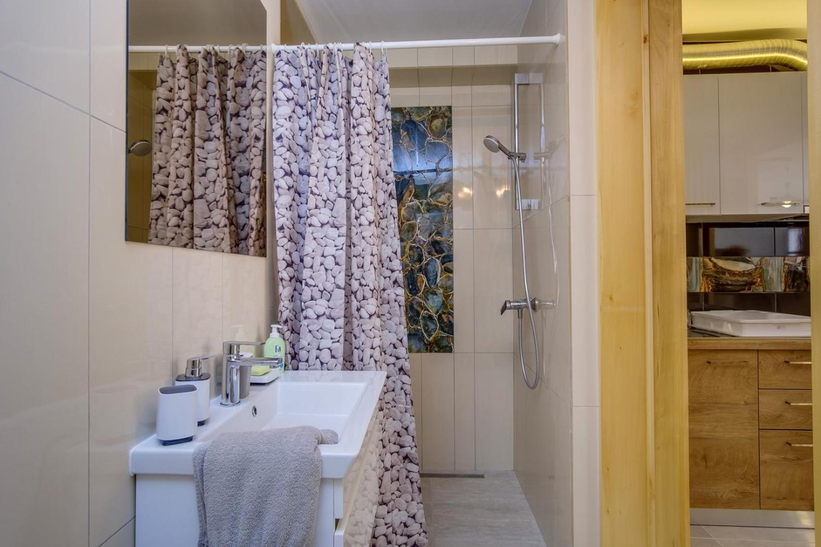 Elegant Apartment Iris Mali Losinj Bagian luar foto